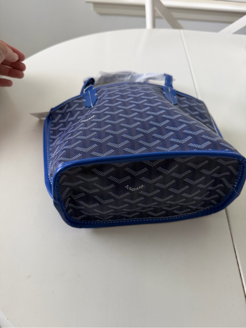Blue Patterned Tote Bag - Women's Handbag - Picture 6 of 6